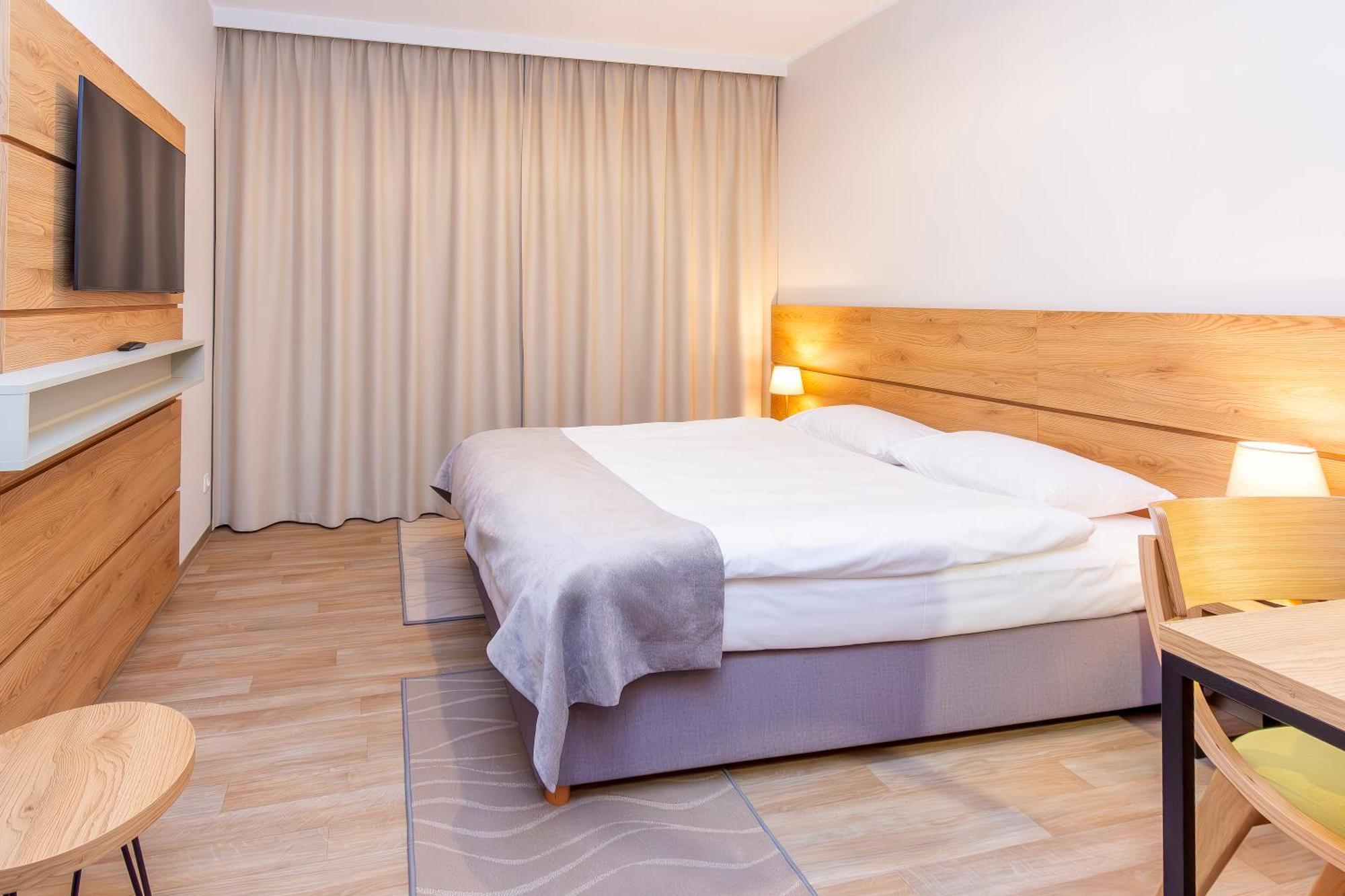 Novy Hotel Zielona Gora  Luaran gambar